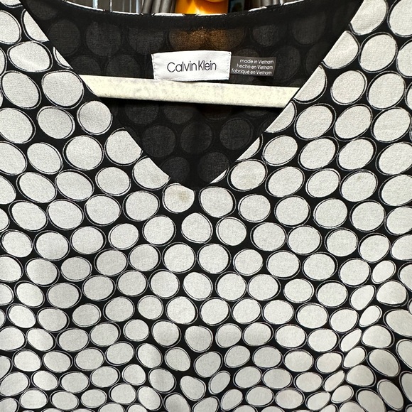 Calvin Klein - Picture 3 of 3